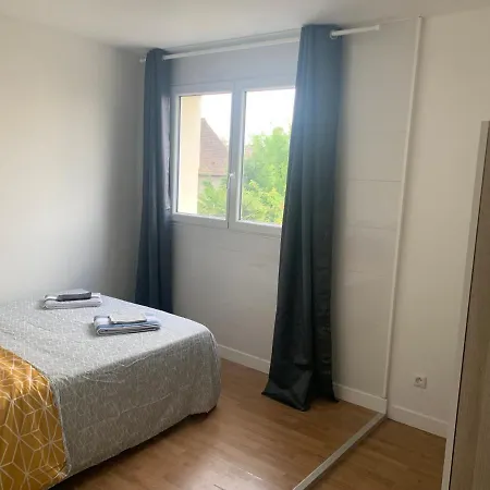 Tenjin 2 Guest house *