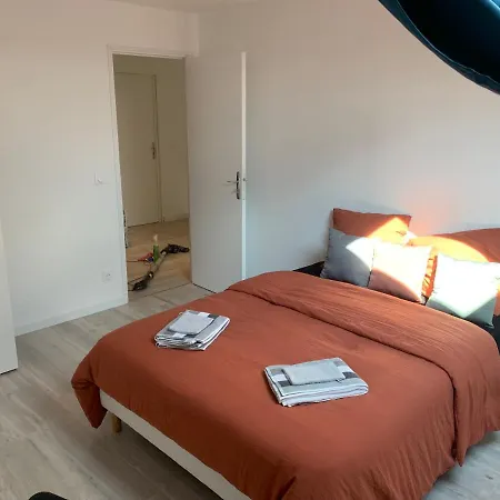 Tenjin 2 Guest house